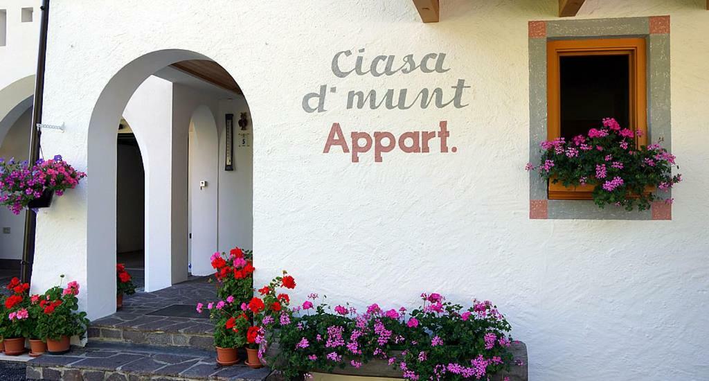Ciasa De Munt Apartment ลาวิลลา ภายนอก รูปภาพ